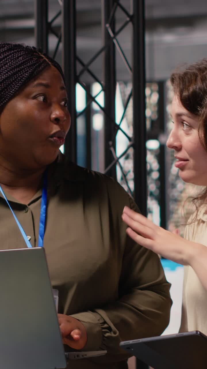 Vertical Video Diverse manager and assistant uses robotics and neural networks visualization