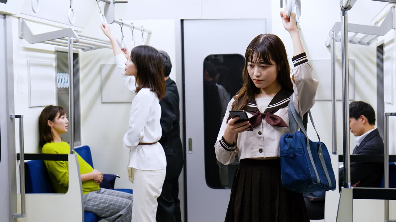 열차에 있는 사람들