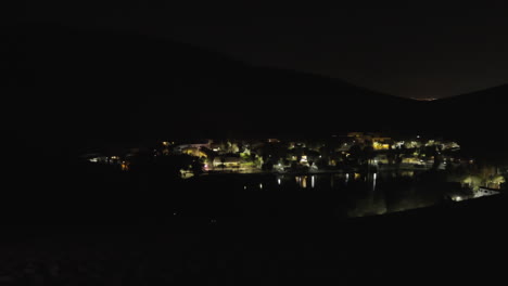 Oase-In-Der-Huacachina-Wüste-In-Peru-Bei-Nacht