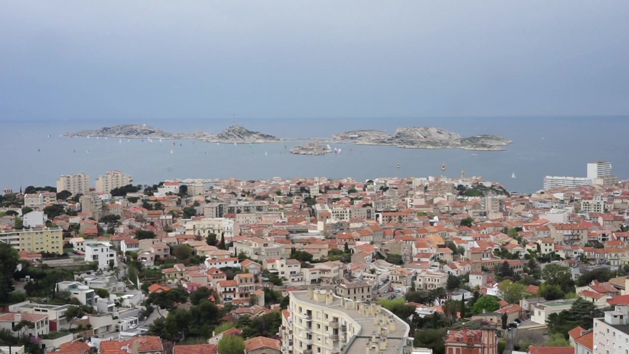 Vista aerea di Marsiglia e delle sue isole, Provenza, Francia. Video in tempo reale.