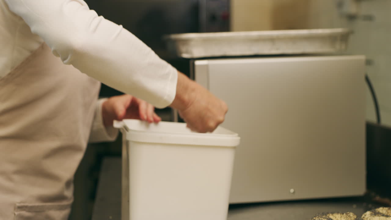 마무리 작업을 추가하는 것