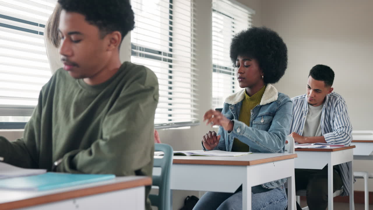 estudiantes en un aula