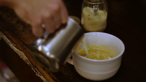 Close-up-of-making-a-creme-brulee