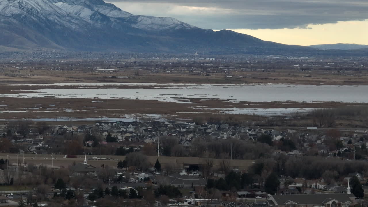 de la inclinación de provo al lago de utah aérea