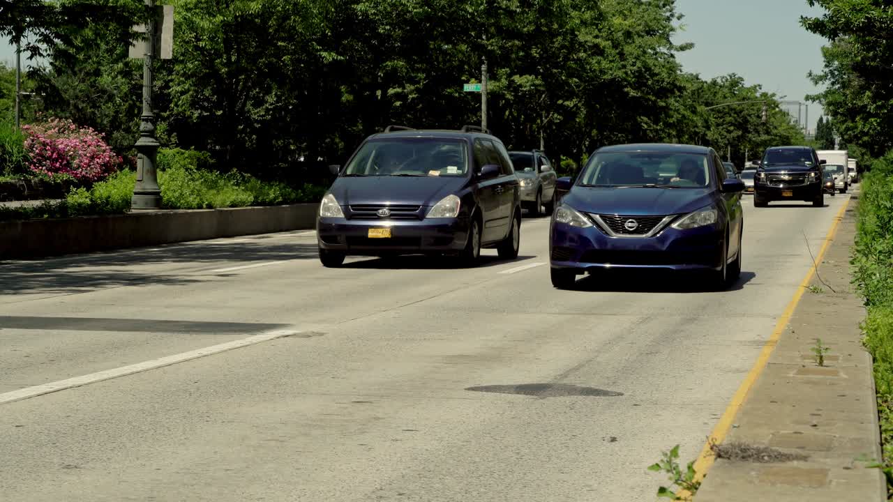 맨해튼 시내의 웨스트 스트리트 교통
