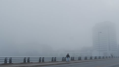 Early-morning-commute-during-foggy-morning-in-Columbus-Ohio-downtown