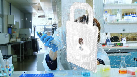 animación de un candado sobre una científica caucásica en el laboratorio