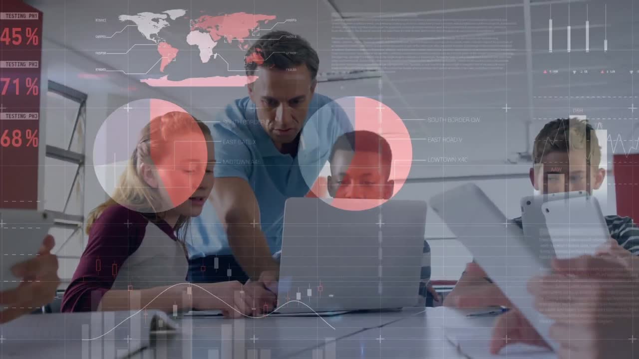 animación del procesamiento de datos en diversos estudiantes que usan computadoras portátiles