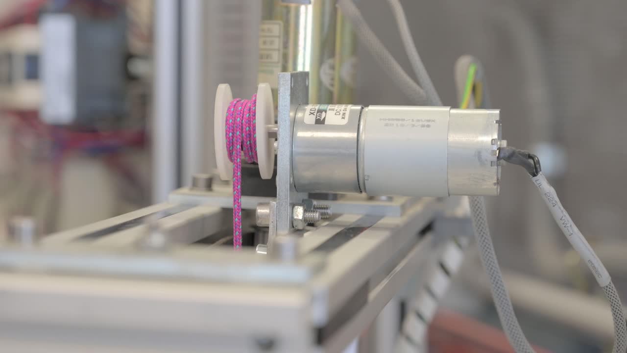 리 시스템을 작동하는 기계 로