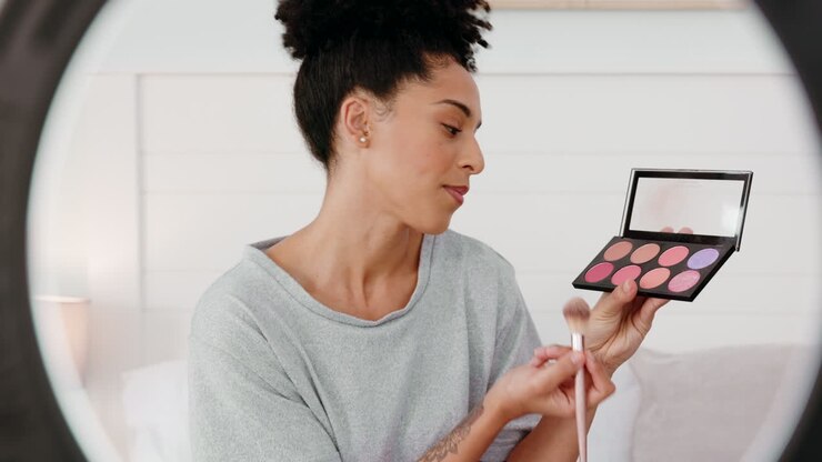 Makeup, ringlys eller influencer på sociale medier