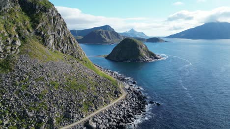 lufoteninseln landschaftlich reizvolle küste und wanderweg in norwegen, skandinavien - luftkreisfahrt