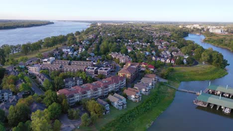 Aerial-over-generic-upscale-neighborhood-with-houses-and-duplexes-in-a-suburban-region-of-Memphis-Tennessee-Mud-Island-1