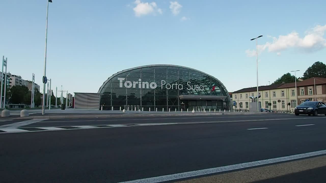 토린 포타 수사 역 4k