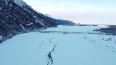 Video-Aéreo-4k-Del-Puente-Del-Río-Knik