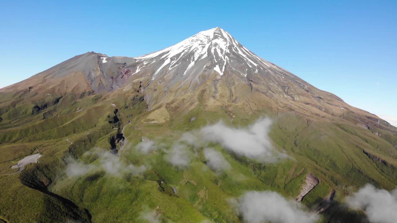 espectacular vista del segundo volcán más alto de nueva zelanda - taranaki, nueva zelanda