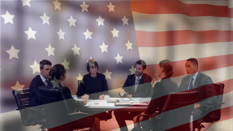 animación de la bandera de ee.uu. sobre diversas personas de negocios en la oficina