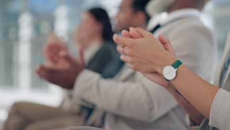 manos, aplausos y gente de negocios en una reunión
