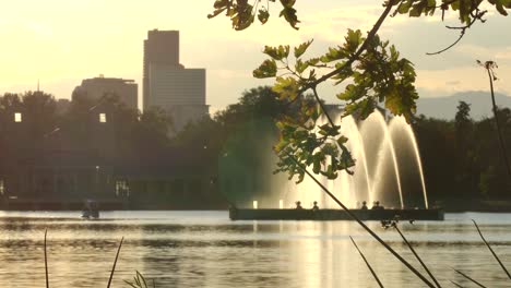 Blick-Auf-Den-Sonnenuntergang-Vom-Stadtpark,-Denver,-Colorado