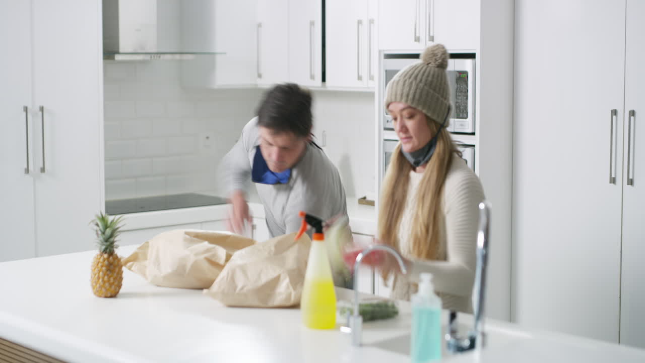 부 ⁇ 은 요리를 하기 위한 것이지 코로나바이러스가 아닙니다.