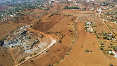 Drohnenblick-Auf-Das-Ländliche-Kenia