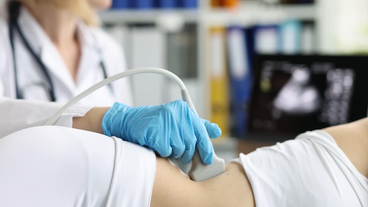 Ultrasound examination by a doctor