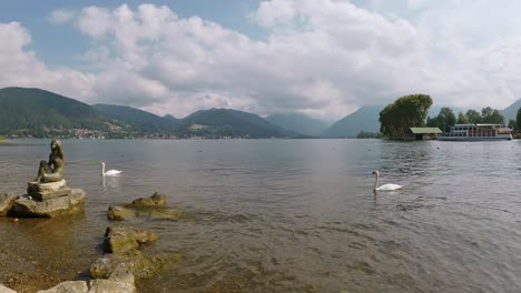 Idyllic-tourism-hotspot,-the-bavarian-Tegernsee