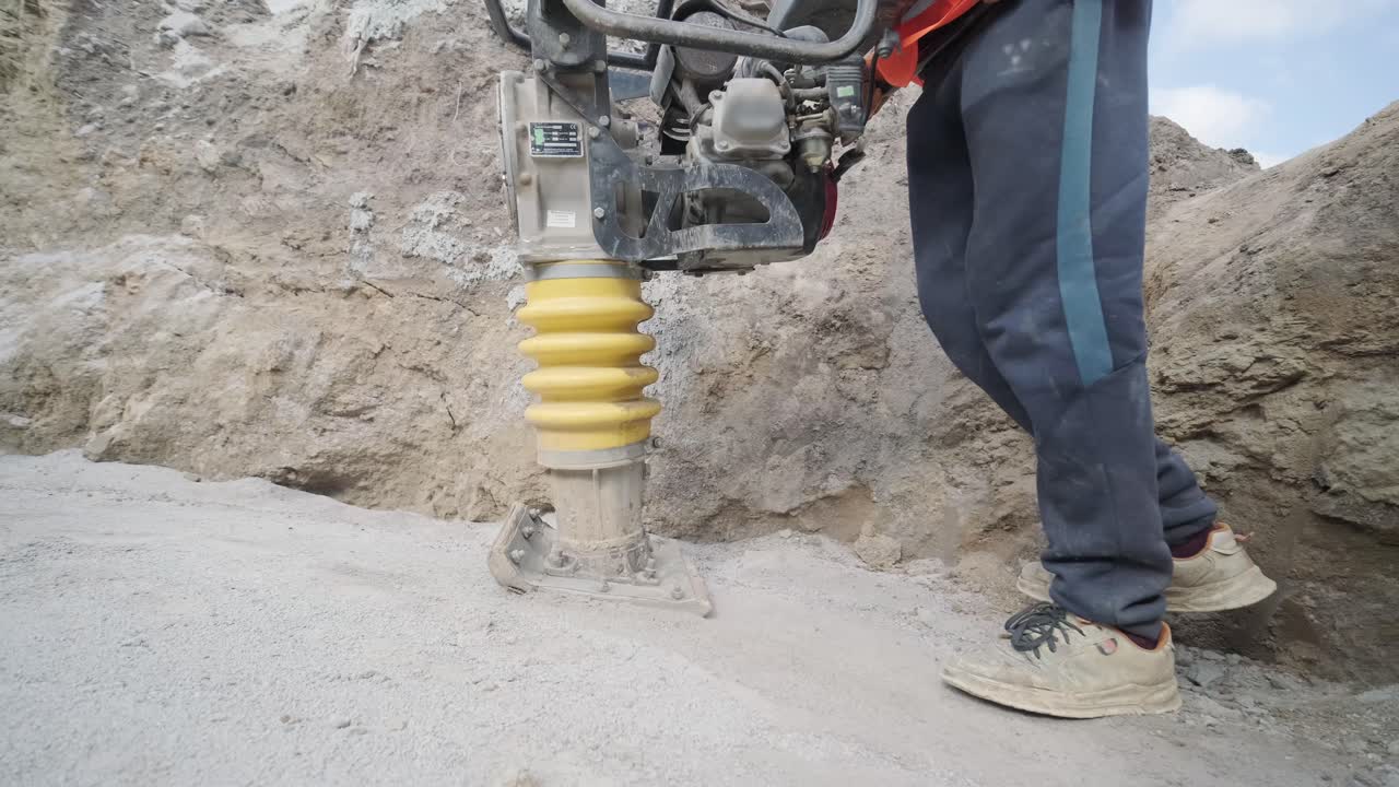 trabajos de excavación, compactación del suelo