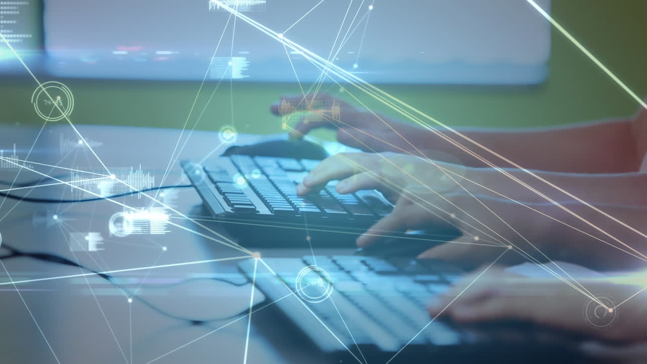 animación de una red brillante de conexiones y datos sobre las manos de los niños que usan computadoras