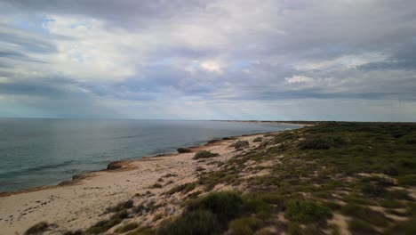 Flying-over-incredible-cliff-tops-of-Exmouth,-Western-Australia