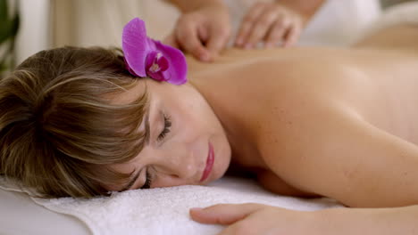 relaxing spa massage