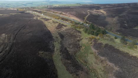 vista aérea del paisaje rural y la carretera en goathland