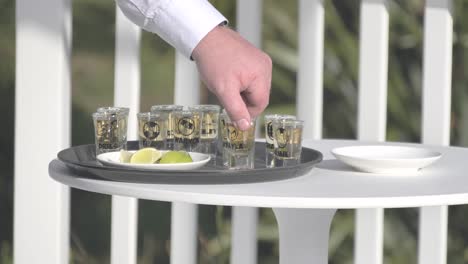 de champán, cerveza, vino, jugo y bebidas