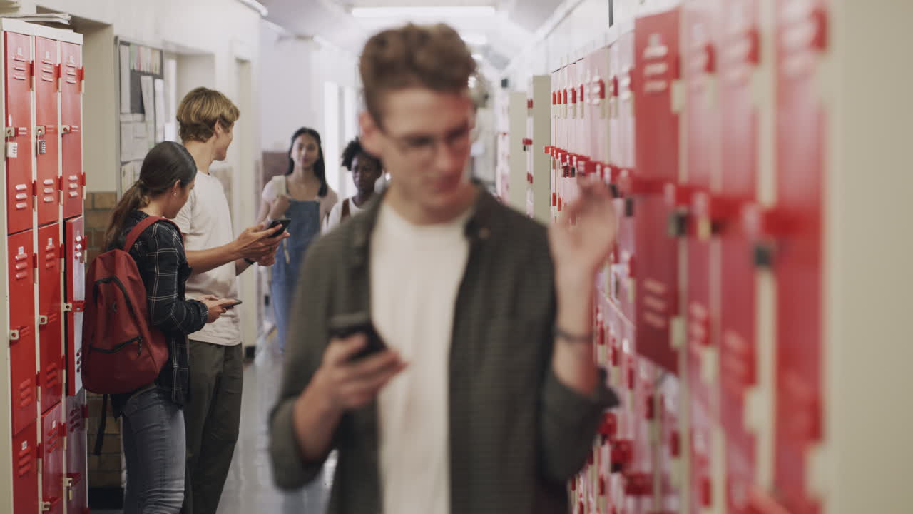 학교 상담원과 얘기해야겠어요