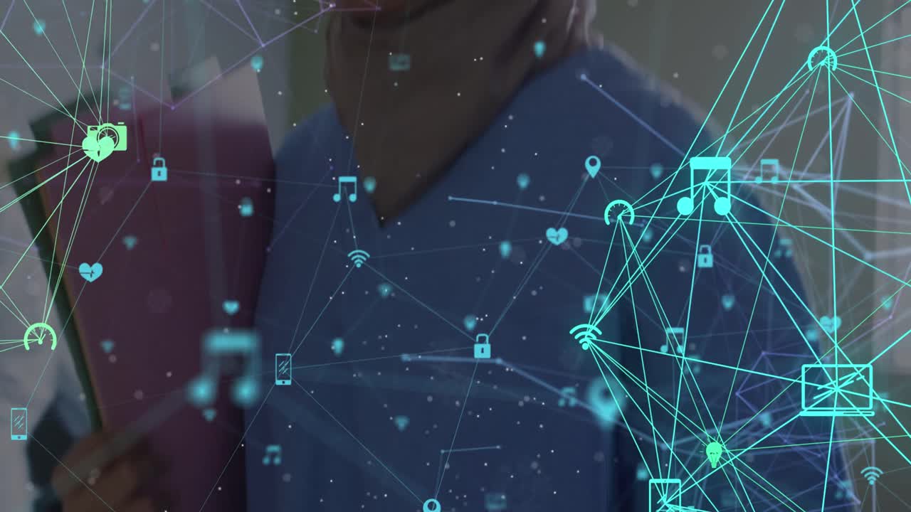 animación de la red de conexiones sobre la sección media de una doctora biracial