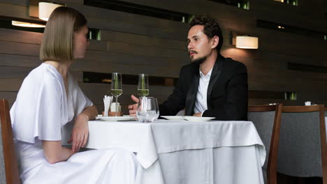 couple in a romantic date