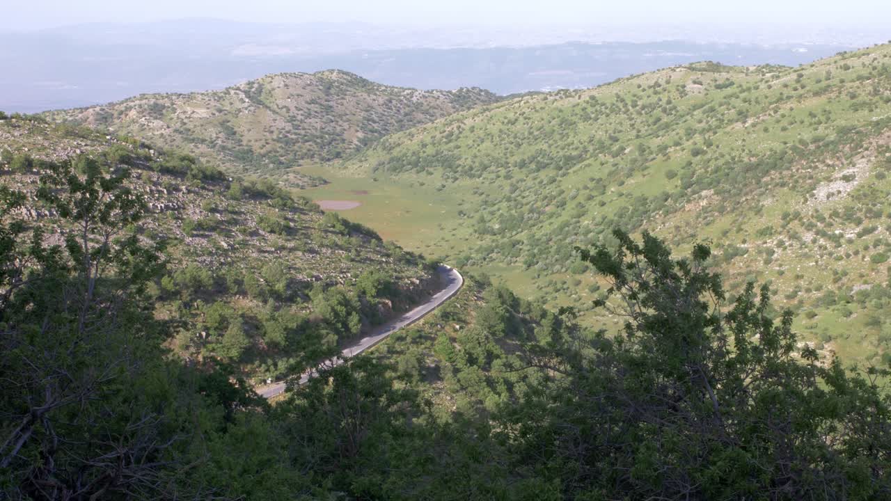 el paisaje del monte hermón, el valle de arar y el bosque, israel