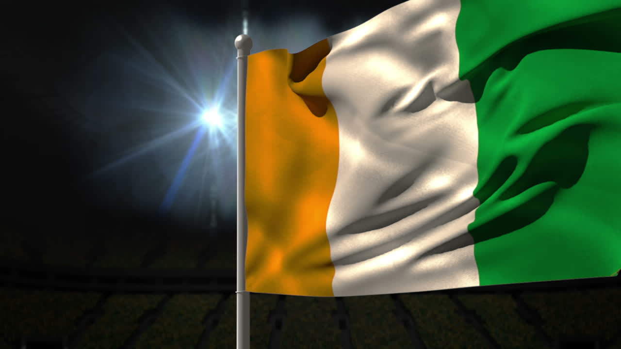 bandera nacional de la costa de marfil ondeando en el mástil