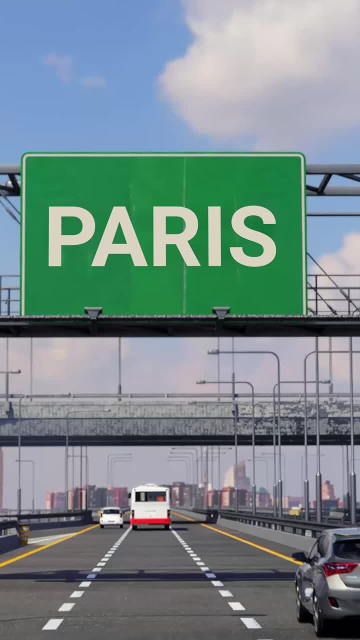 Autostrada per Parigi con aereo nel cielo