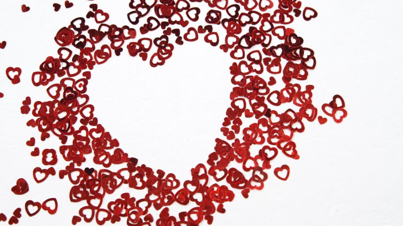 ⁇ 색 표면에 심장을 형성하는  ⁇ 은 심장 콘페티 4k
