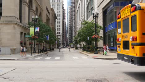 School-Bus-in-Downtown-Chicago