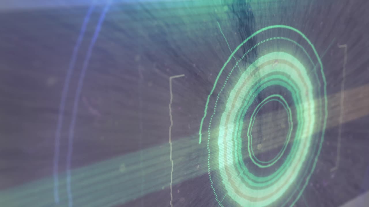 animación digital de rastros de luz y efecto de falla contra el escáner de neón redondo sobre fondo rojo