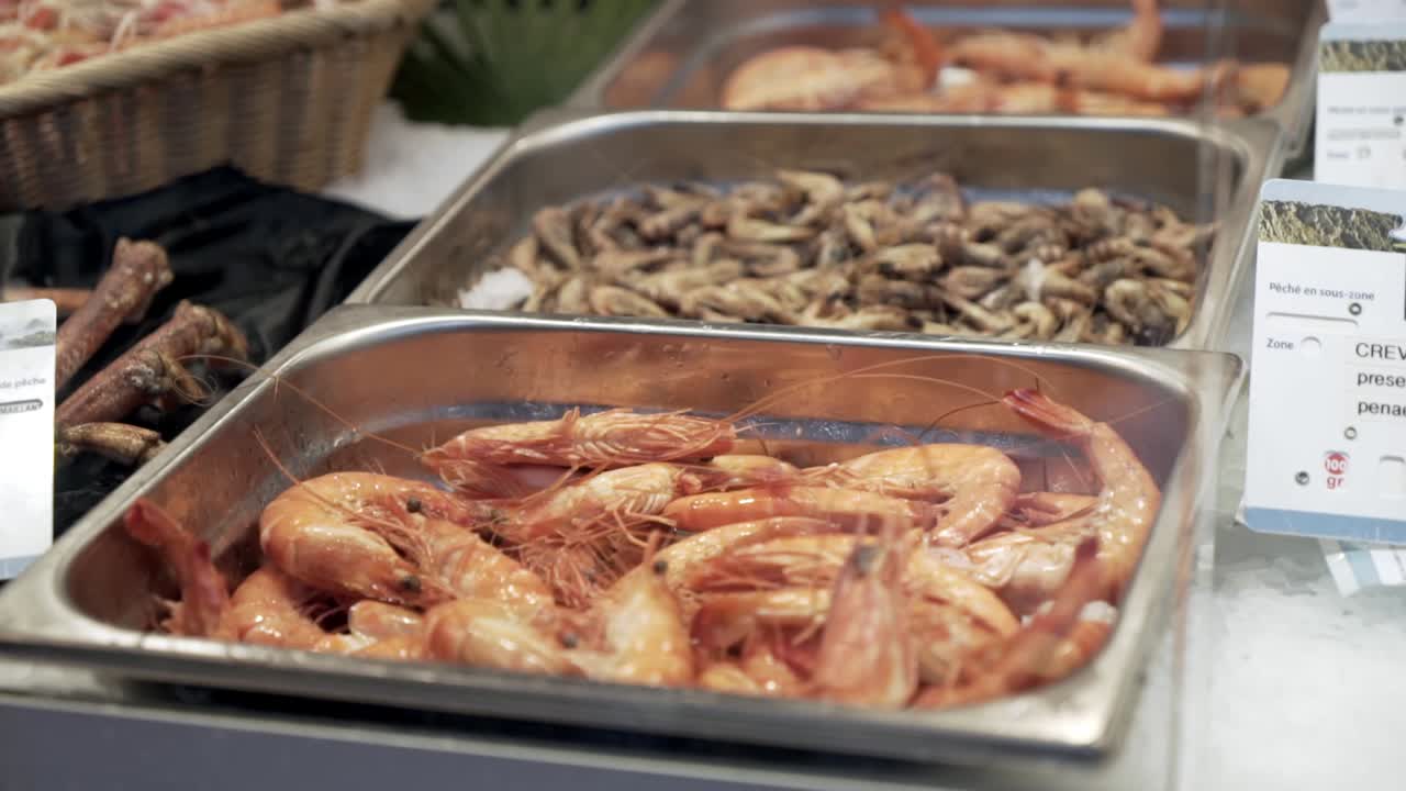 시장 에서 신선 한 해산물