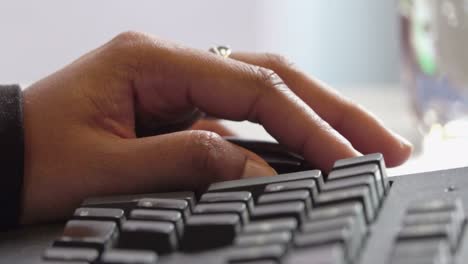 Indian-Woman-Hand-Close-Up-on-Mouse