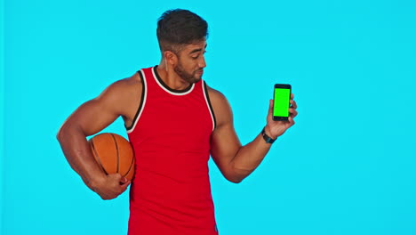 Basketball,-Telefon-Und-Greenscreen-Mit-Einem-Mann