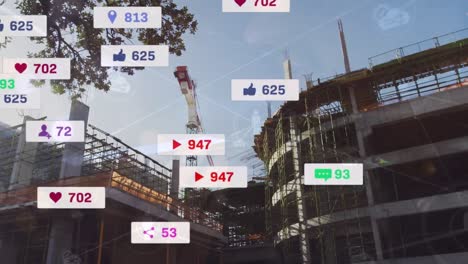 animación de la red de conexiones con iconos de medios sobre el sitio de construcción