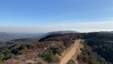 Vista-Desde-Las-Montañas-De-Santa-Mónica-De-Los-ángeles