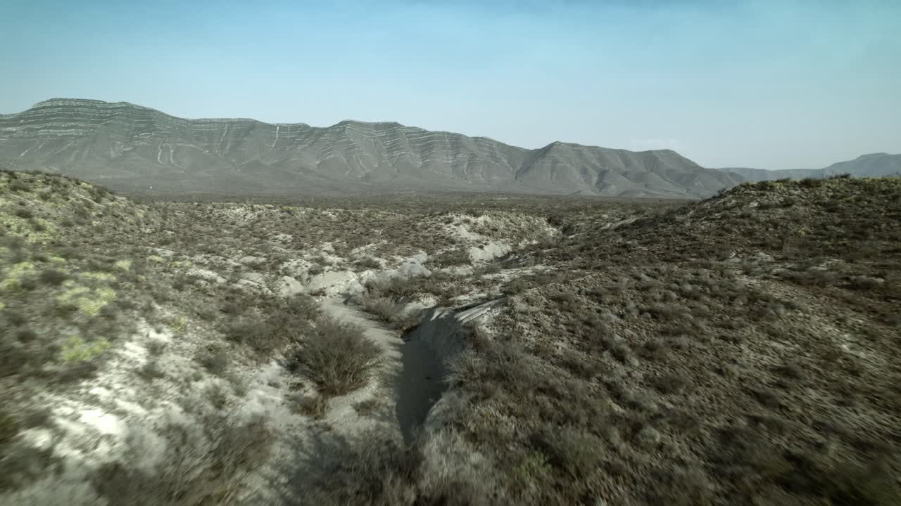 drone dia nublado norte coahuila mexico semidesierto montaña la azufrosa area