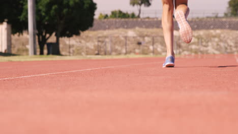 Close-up-of-woman-running