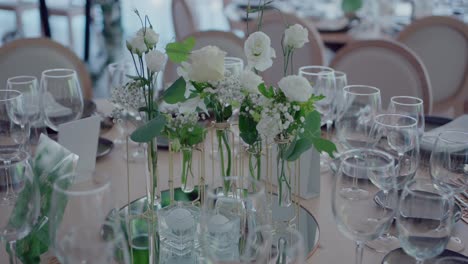 elegant white wedding table centerpiece