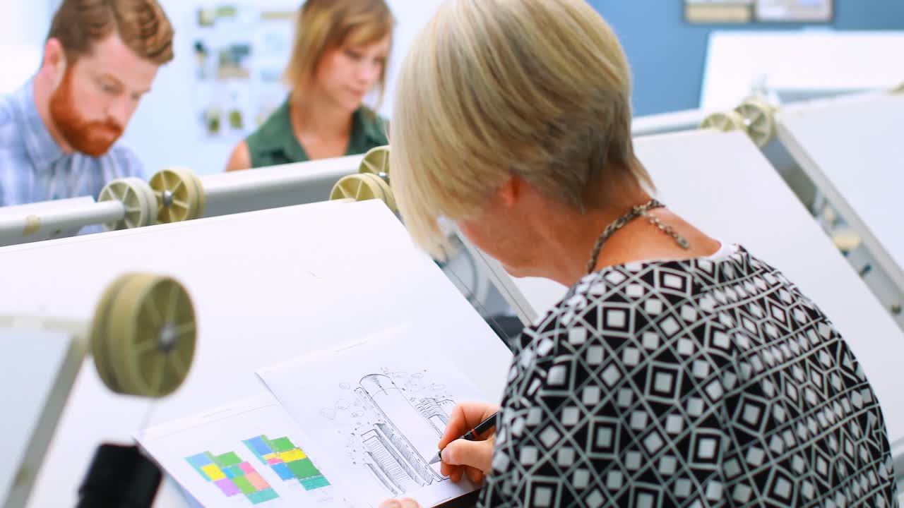 설계 테이블 4k에 아키텍처 스케치 디자인